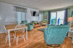 Smart TV, DVD player, books