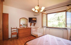 3 camere, culla da viaggio, Wi-Fi gratuito, lenzuola
