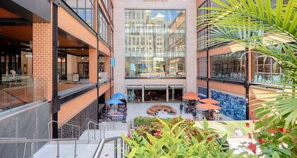 National at Ballston Place