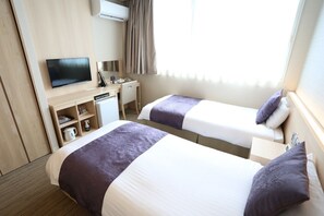 1 bedroom, desk, iron/ironing board, free WiFi - Comfort Twin No Smoking / Neyagawa Ōsaka (Neyagawa-)
