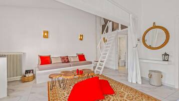 TV, Netflix, streaming services