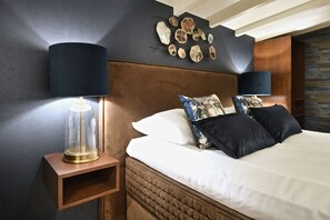 Deluxe Double Room (Garden Room) | Premium bedding, free minibar, in-room safe, individually decorated