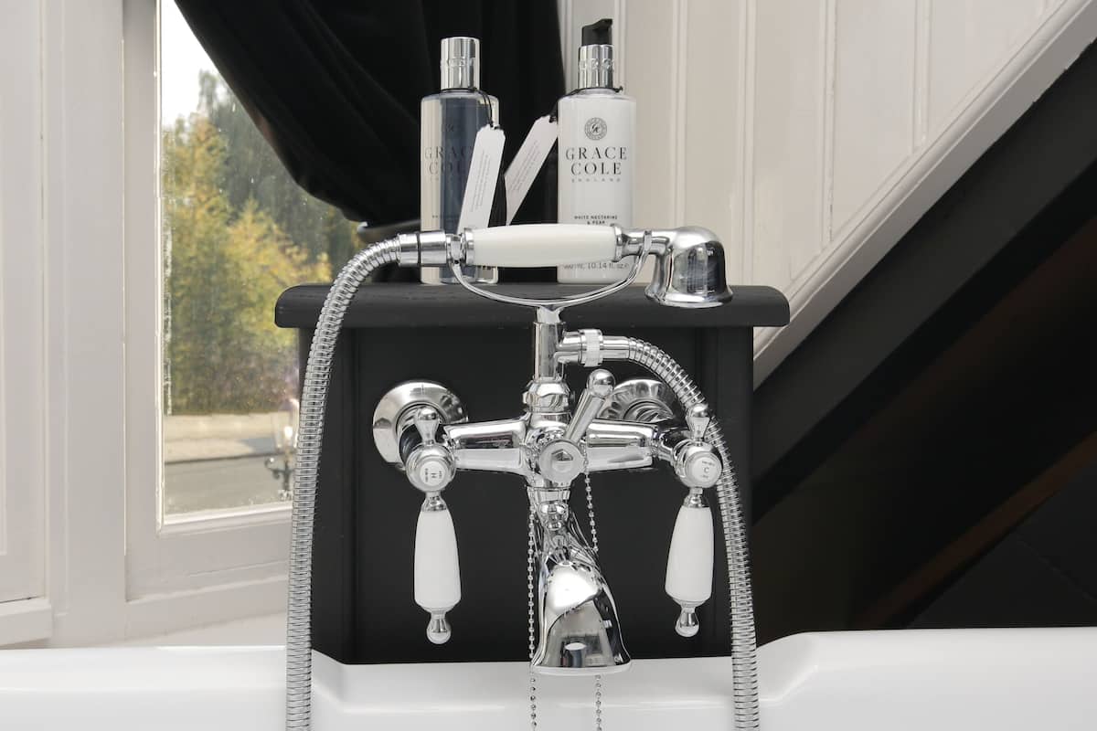 comfort double room (cozy room) | bathroom amenities | free toiletries, hair dryer, bathrobes, slippers