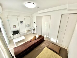 1 chambre, bureau, fer et planche à repasser, Wi-Fi gratuit