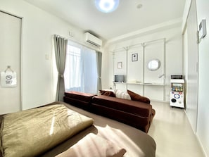 1 bedroom, desk, iron/ironing board, free WiFi