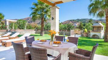 Villa (3 Bedrooms) | Interior