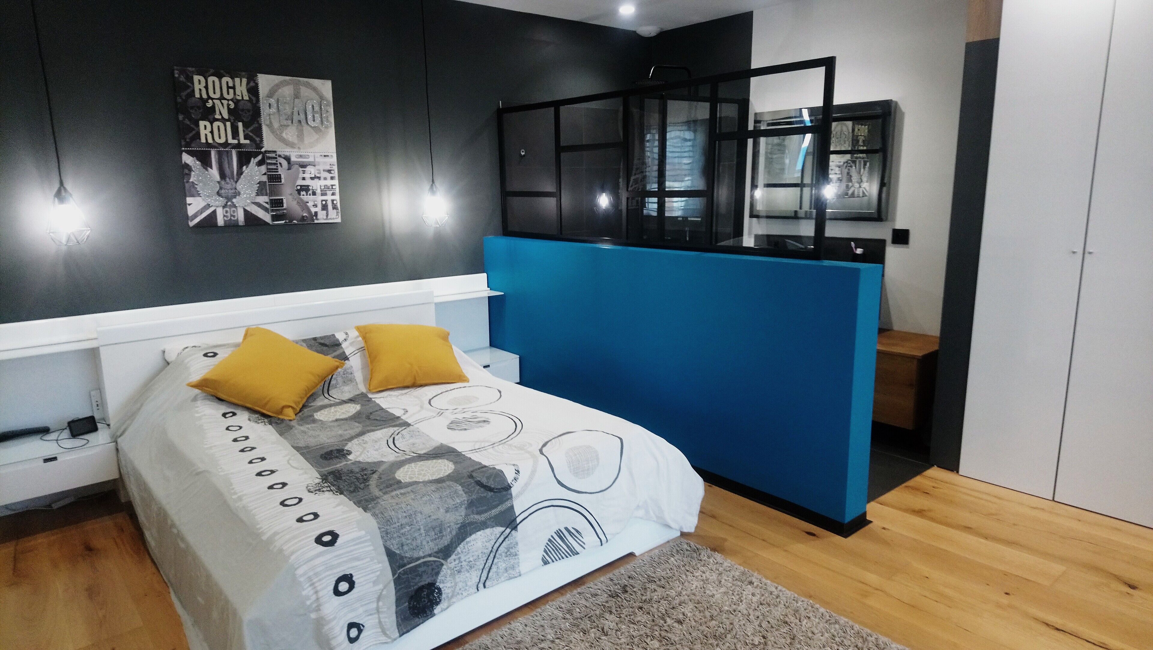 Ultracontemporary house overlooking Lake Bourget