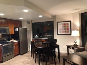 Full-sized fridge, microwave, oven, stovetop - National at Virginia Square (Arlington)