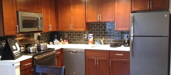 National at Virginia Square