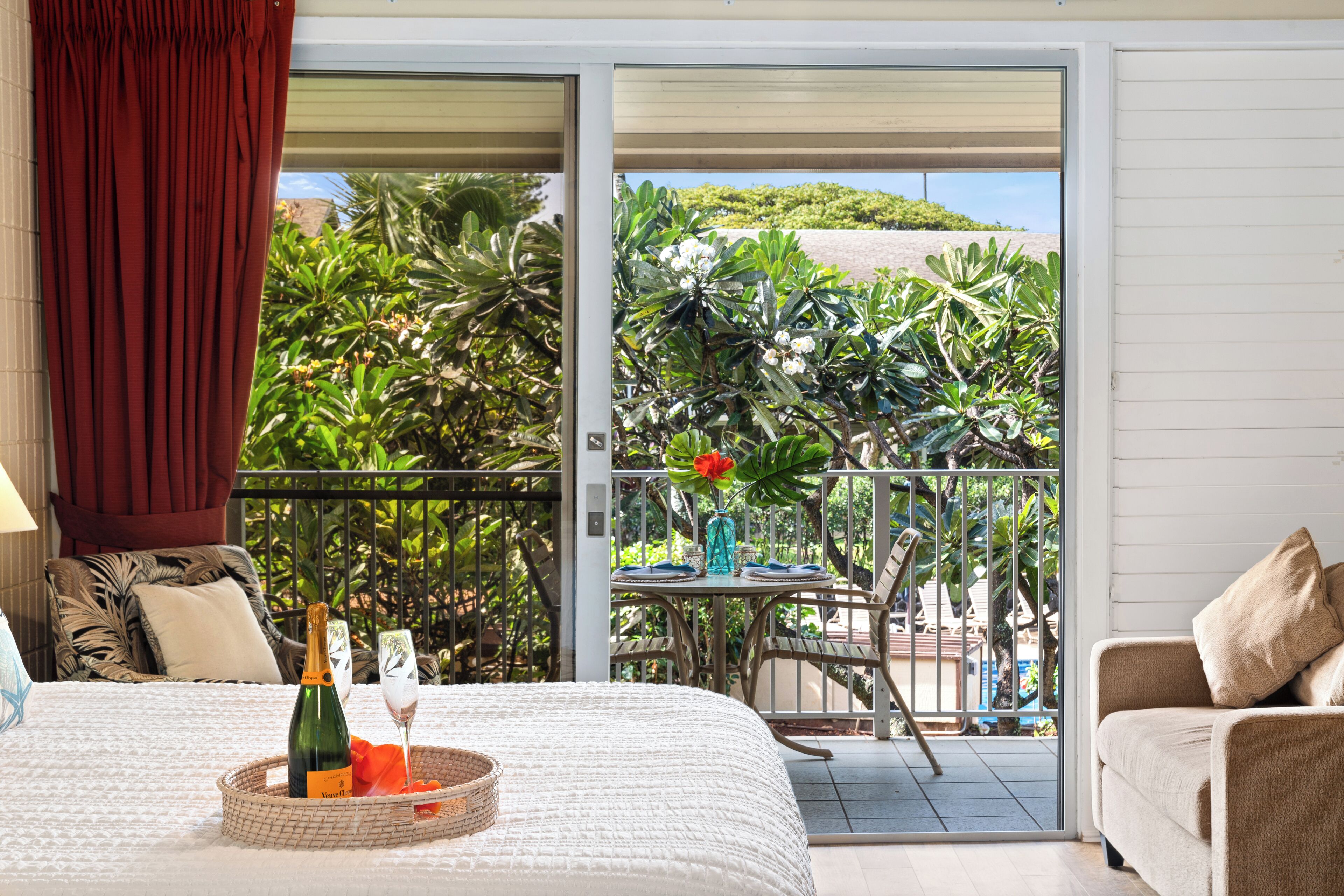 Fer et planche à repasser, Wi-Fi gratuit, draps fournis