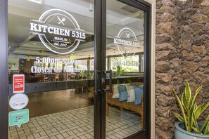 Unclassified image, 5 of 89, button