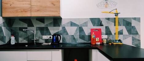 Réfrigérateur, plaque de cuisson