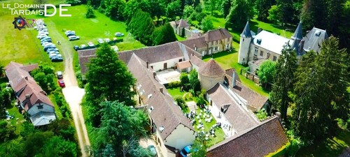 House 15 people in the Perche with swimming pool, pool table, jacuzzi, petanque