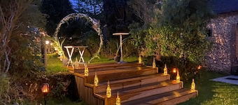 Gite 8à 15p: idéal famille/ados/enfants, animaux acceptés,billard/babyfoot/balnéo