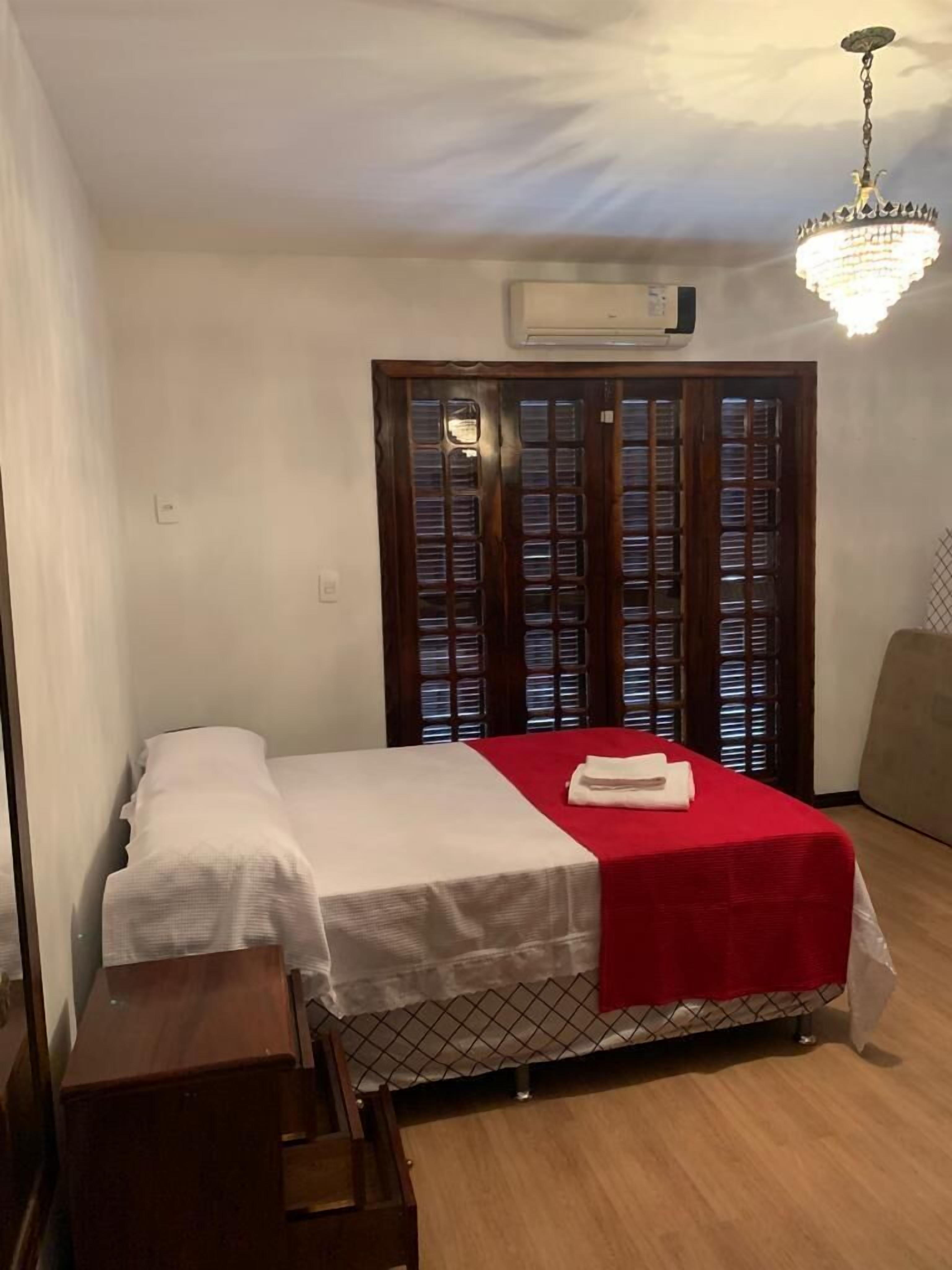 8 soveværelser, strygejern/strygebræt, Wi-Fi, sengetøj