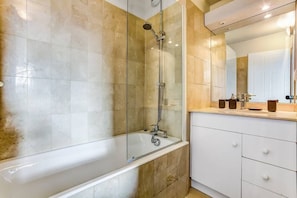 Hair dryer, towels, soap, shampoo