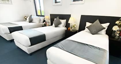 Commercial Hay Hotel