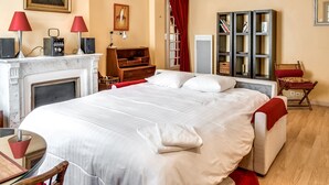 Room - Studio Cléry - Welkeys (Paris)
