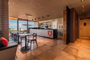 海滩景观，每天营业