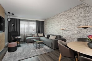 55-Zoll-LCD-Fernseher mit Satellitenempfang, Fernseher, Pay-TV