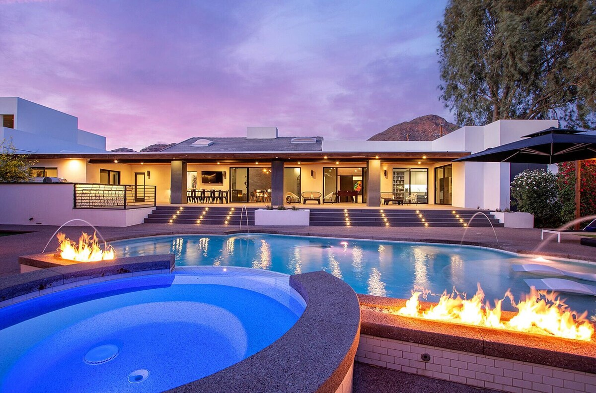 Spring Specials! Camelback Mountain Views, Theater, Sauna, Heated Pool, Spa