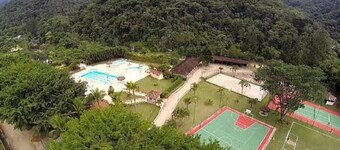 Casa con piscina in condominio Ubatuba Country