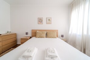 2 bedrooms, in-room safe, iron/ironing board, free WiFi