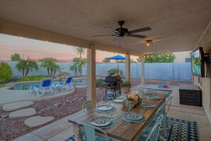 Outdoor dining