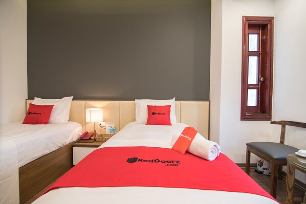 Superior Twin Room | Free WiFi, wheelchair access