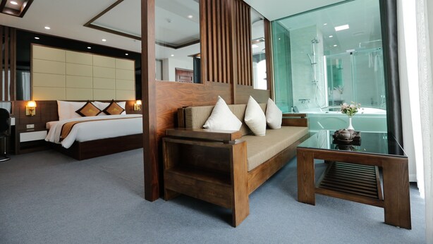 Superior Double Room - Bao Han Hotel (Bai Chay)