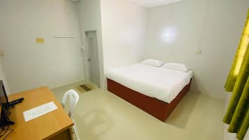 Basic Room, 1 Double Bed