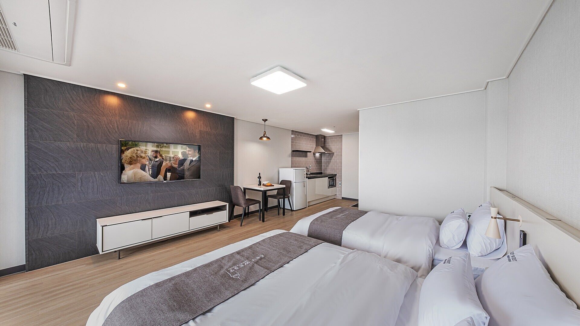 deluxe room, ocean view | blackout curtains, free wifi, bed sheets