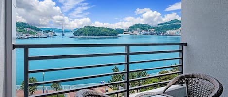 Deluxe Room, Ocean View | Beach/ocean view