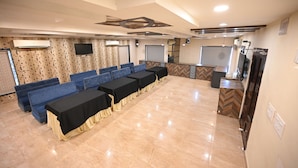 Unclassified image, 3 of 20, button - Blueberry Inn (Raipur)