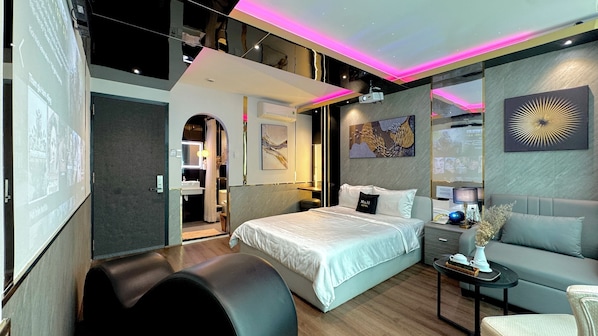 Suite estudio Premium (Suite Cinema) | Ropa de cama hipoalergénica y minibar 