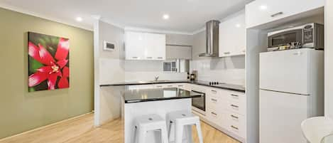 Superior Apartment, 2 Bedrooms | Private kitchen | Full-size fridge, microwave, stovetop, electric kettle