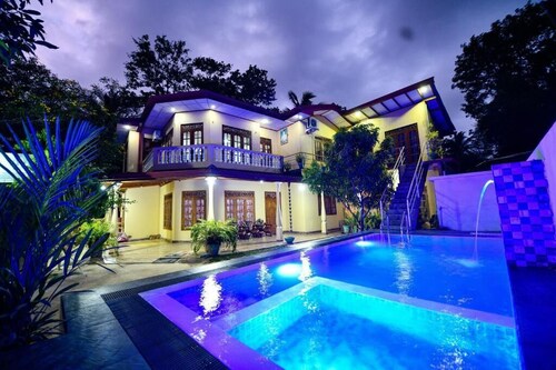 Wildlife Safari House