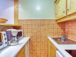 Frigorifero, microonde, forno, lavastoviglie
