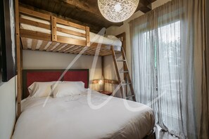 2 多间卧室、熨斗/熨衣板、上网接入
