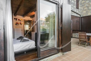 2 chambres, fer et planche à repasser, accès Internet