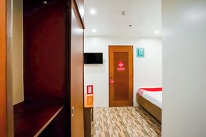 Schreibtisch, kostenloses WLAN, Bettwäsche