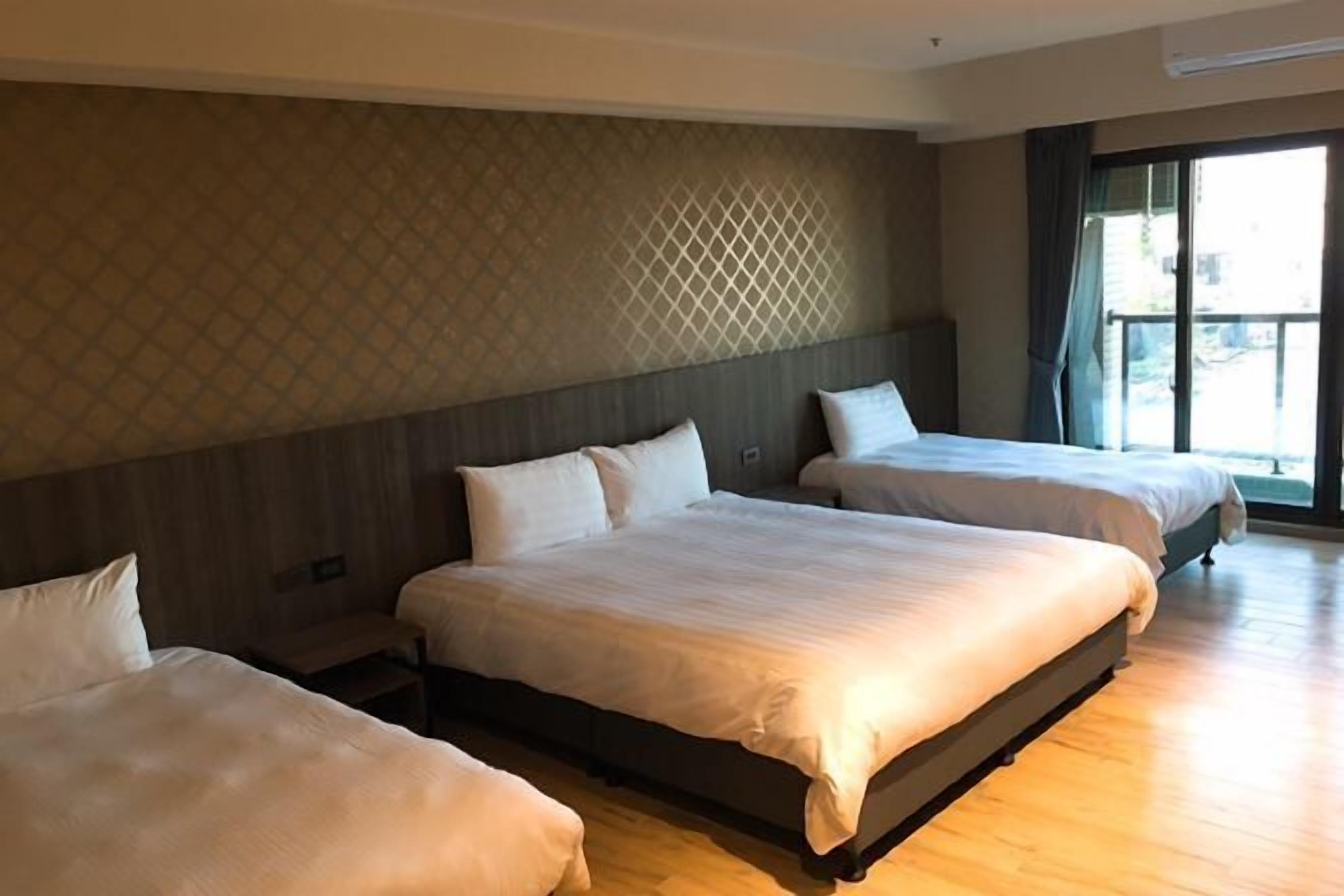 Down comforters, minibar, desk, laptop workspace