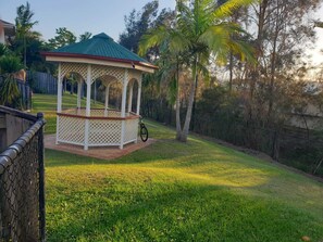 Property grounds - Waterfront townhouse (Goldcoast)