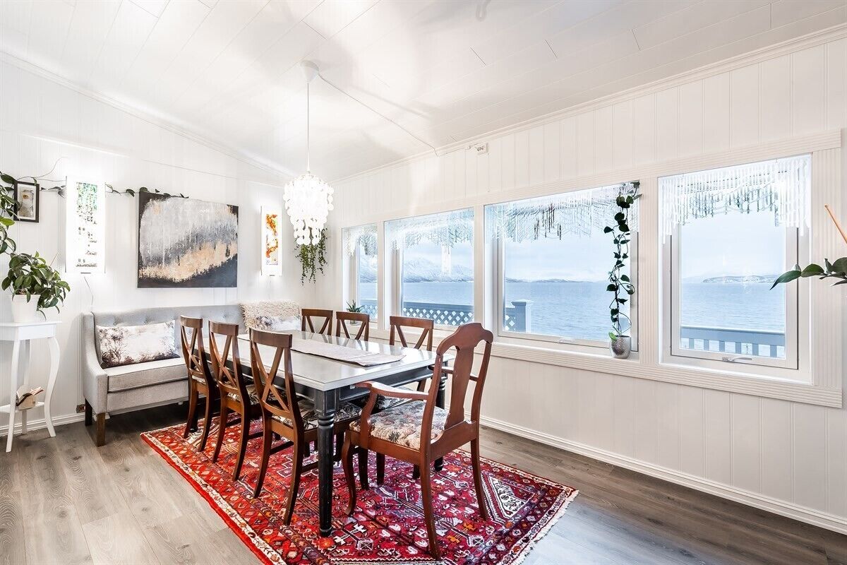 Vila Eksklusif | Makan di kamar