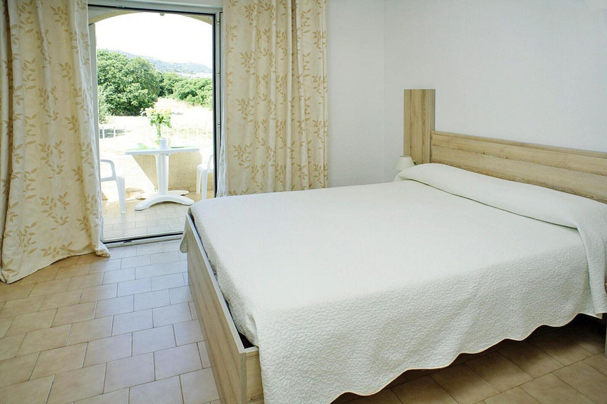 1 bedroom, travel cot, free WiFi