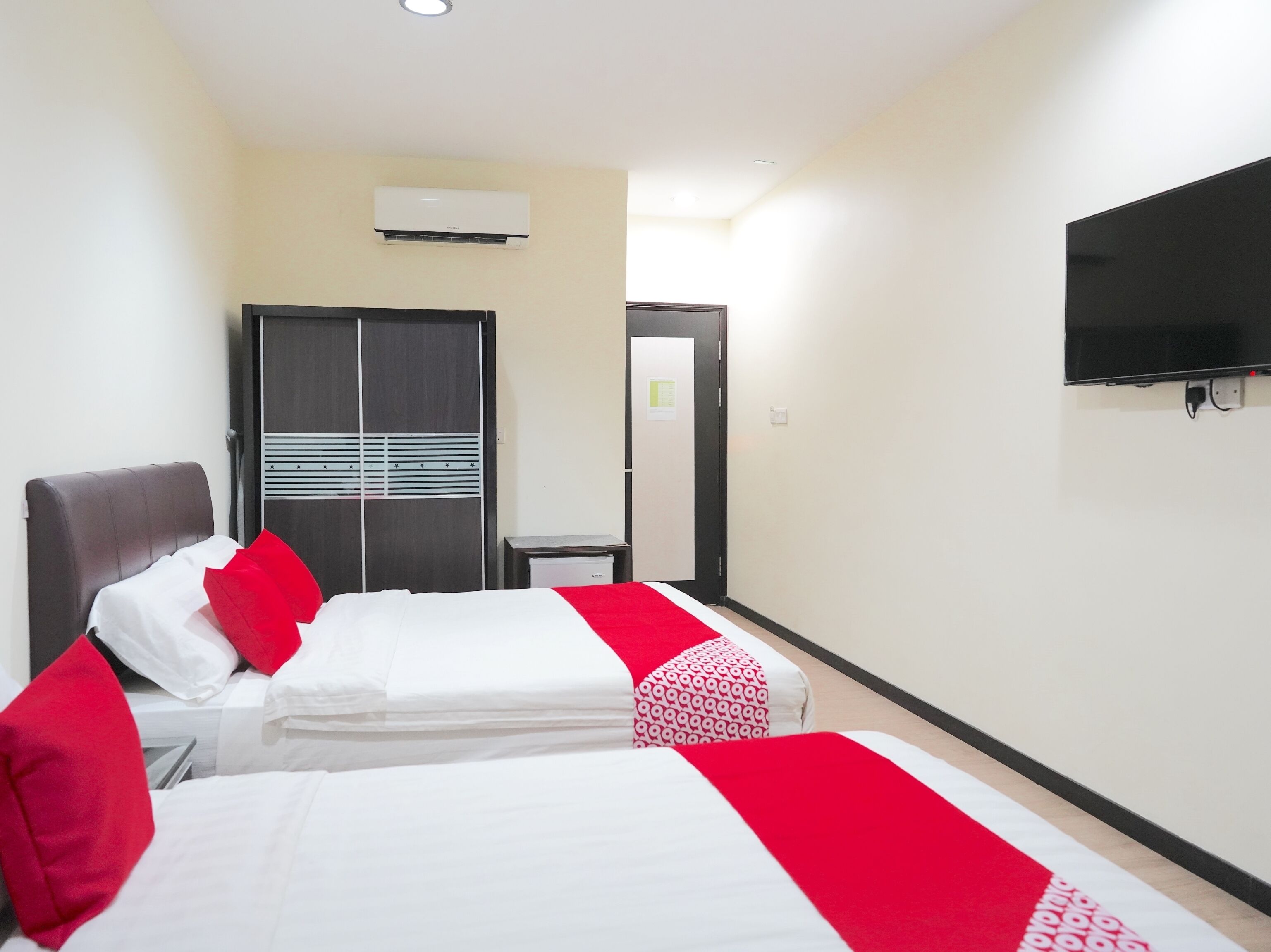 superior suite | desk, free wifi