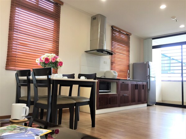 تناول الطعام