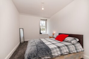 City Apartment | 2 bedrooms, free WiFi