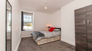 City Apartment | 2 bedrooms, free WiFi