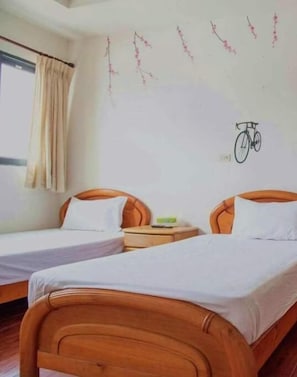 Desk, free WiFi, bed sheets